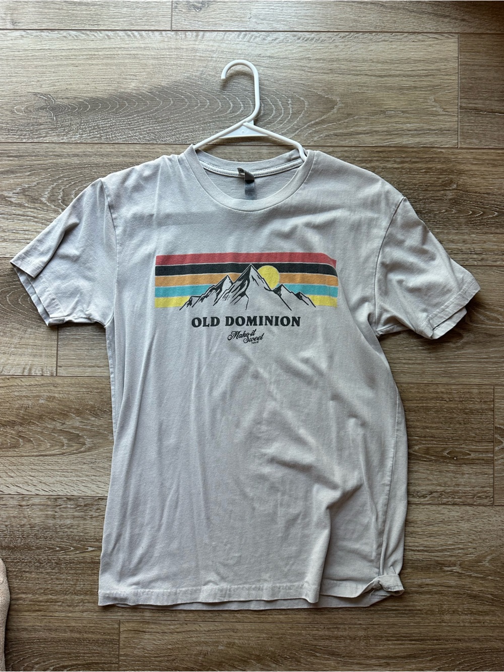 Womens Cream Graphic Tee - "I Old Dominion"